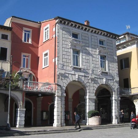 Palazzo Del Provveditore T02294 Desenzano del Garda Extérieur photo